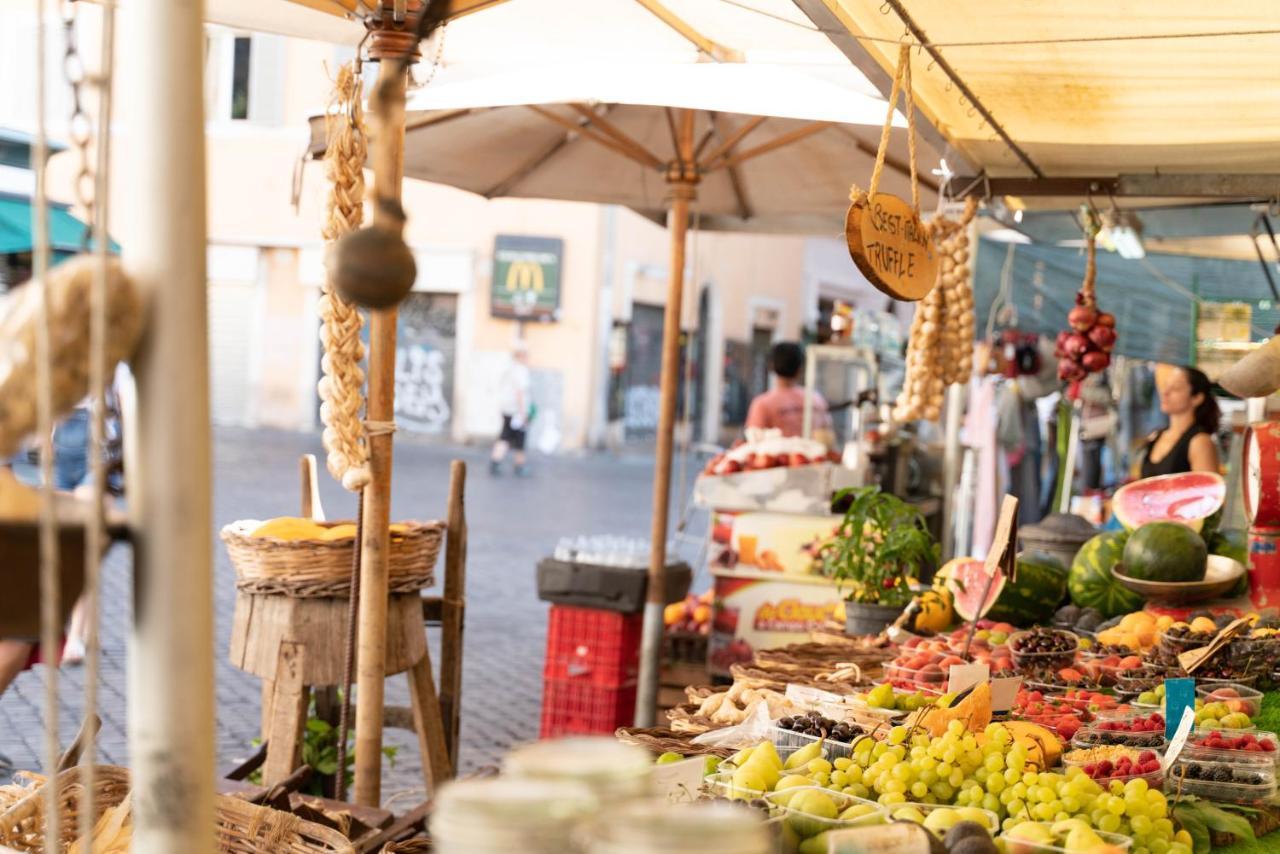 Domus Quiritum Charming, Appartamento D'Epoca A Campo De' Fiori Rome Bagian luar foto